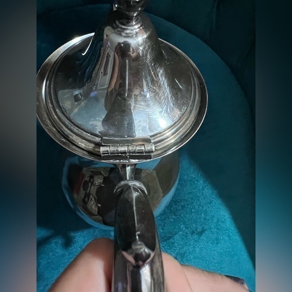 1980s F. B. rogers silver tea pot with art deco flair - Picture 11 of 13